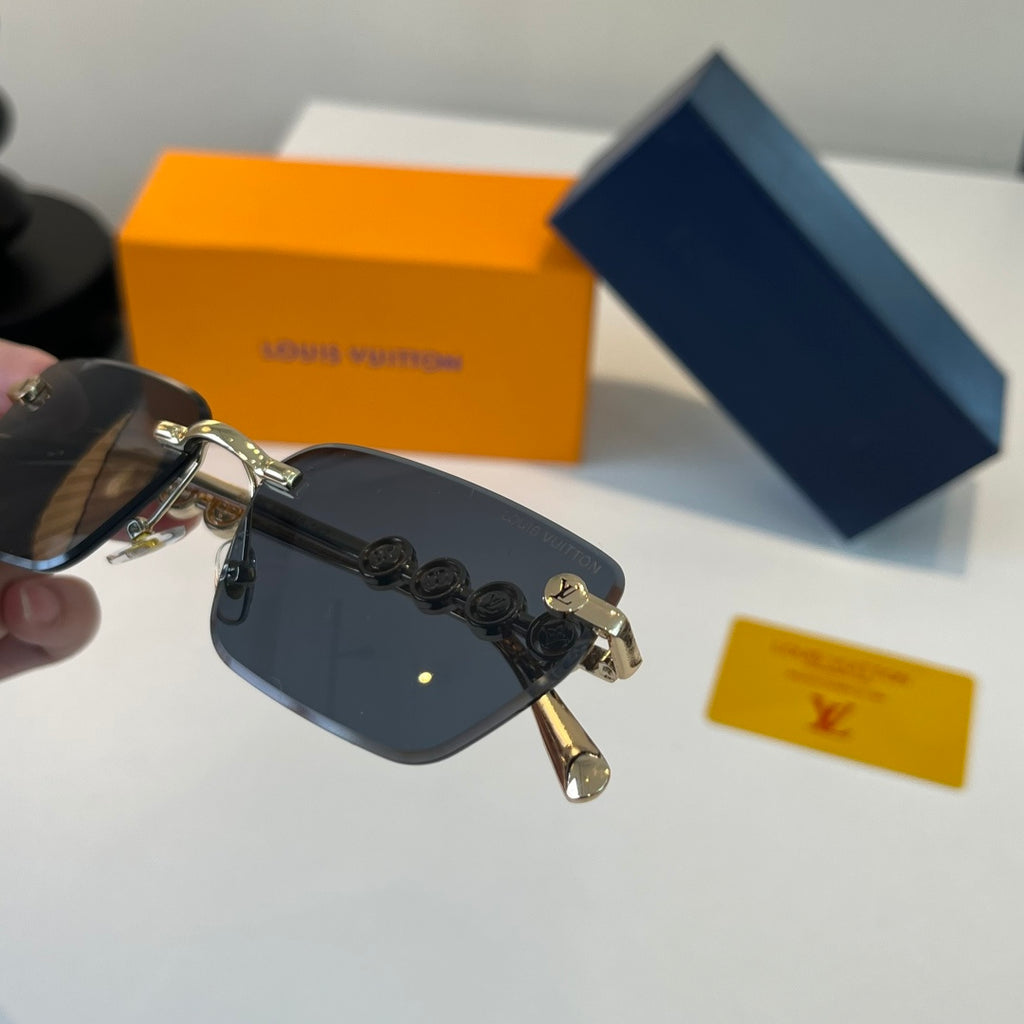 Louis Vuitton Fashion Silver Lens Sunglasses for Women - 371411 - detail image 6