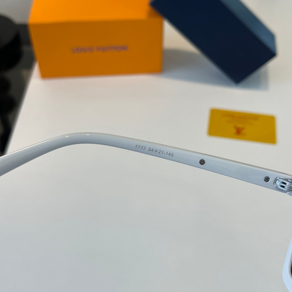 Louis Vuitton Fashion Silver Lens Sunglasses for Men & Women - 371412 - detail image 10