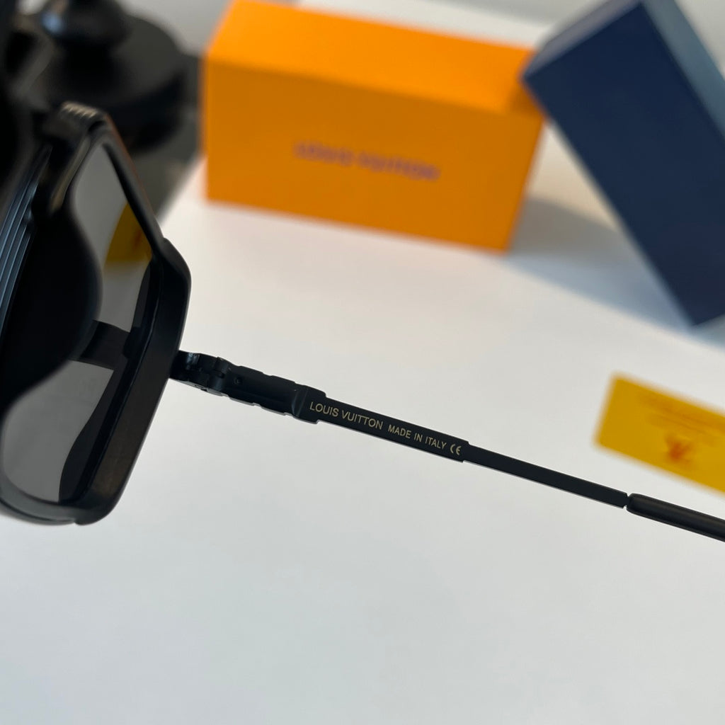 Louis Vuitton Fashion Black Lens Sunglasses for Men & Women - 371415 - detail image 10