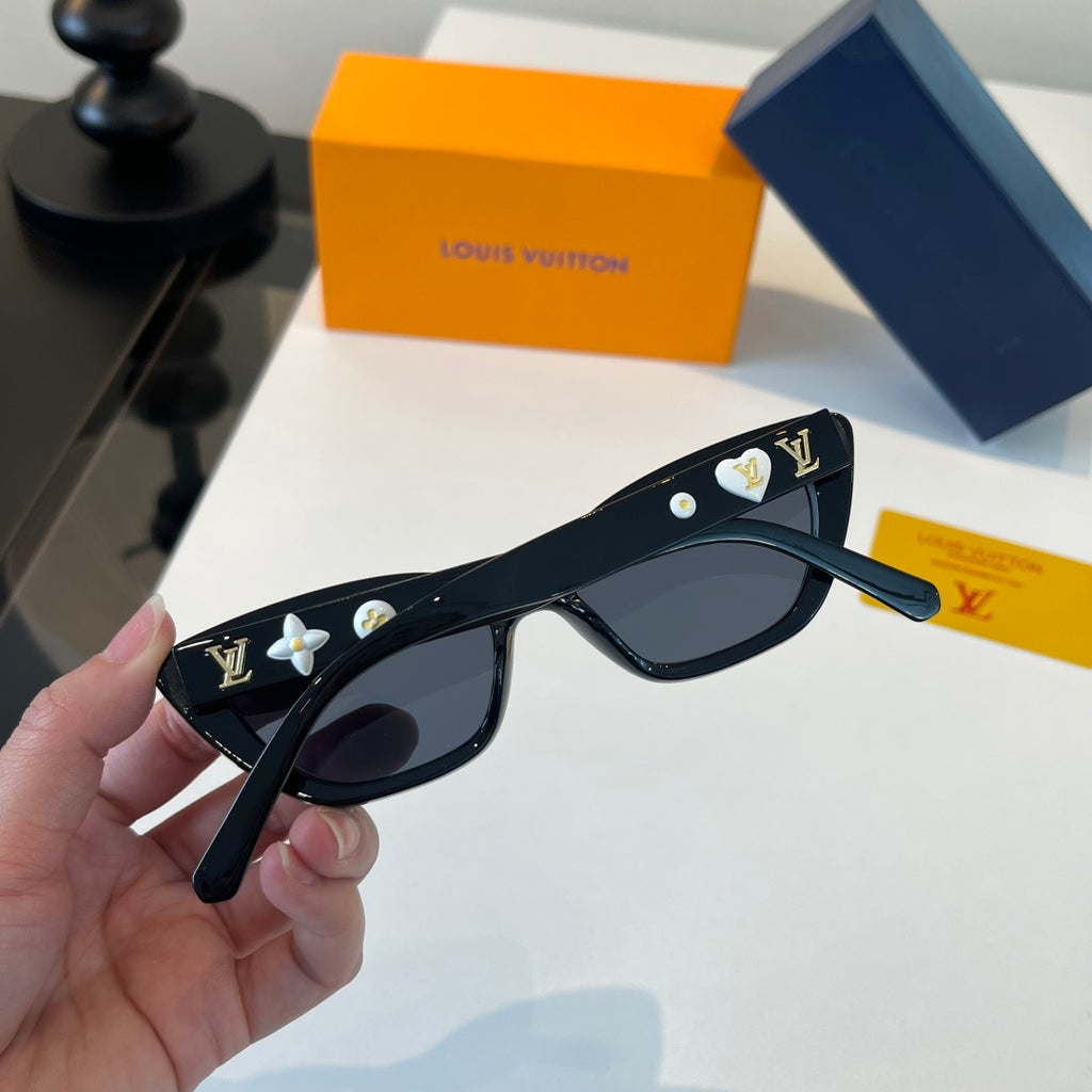 Louis Vuitton Fashion Black Lens Sunglasses for Men & Women - 414790 - detail image 7