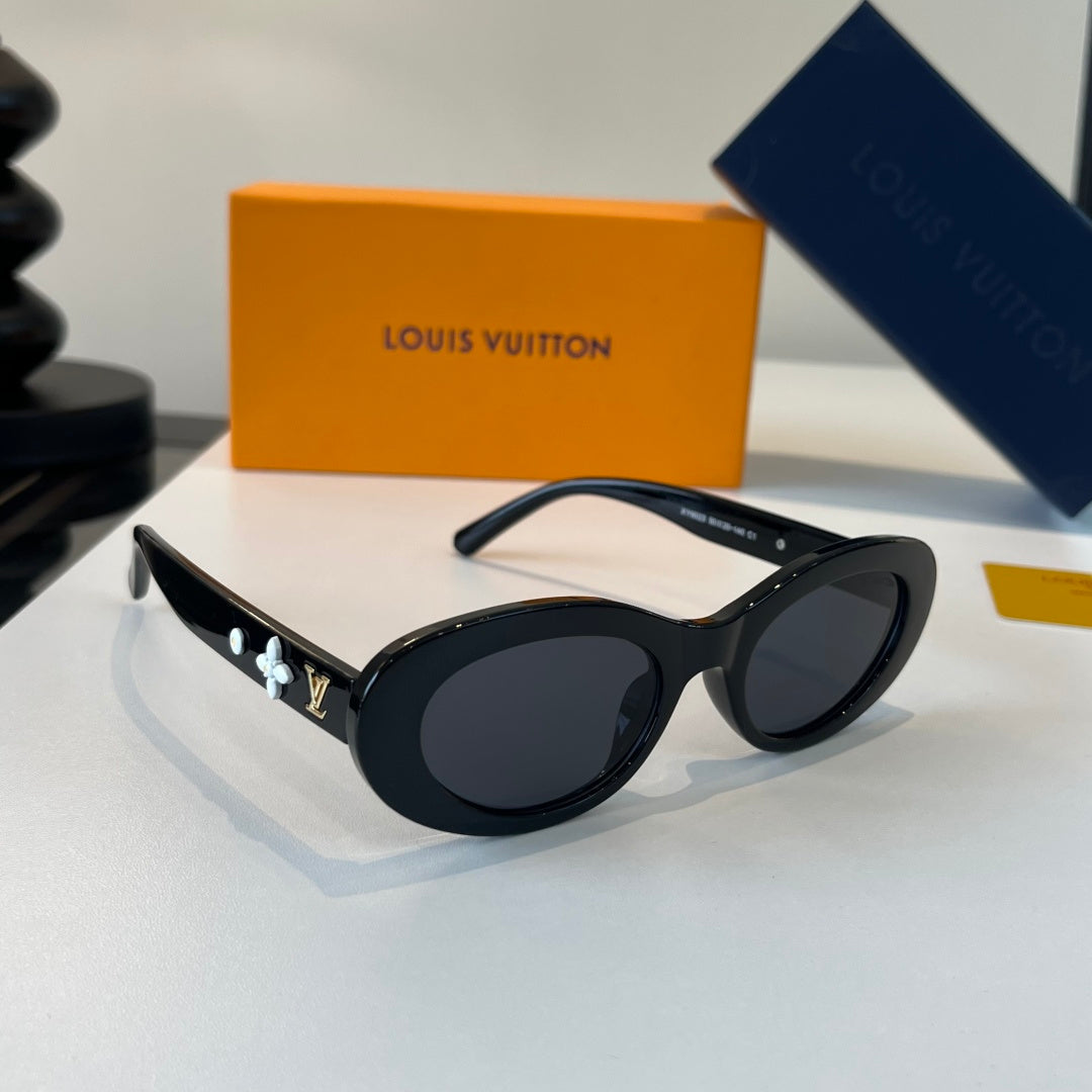 Louis Vuitton Fashion Black Lens Sunglasses for Men & Women - 414792