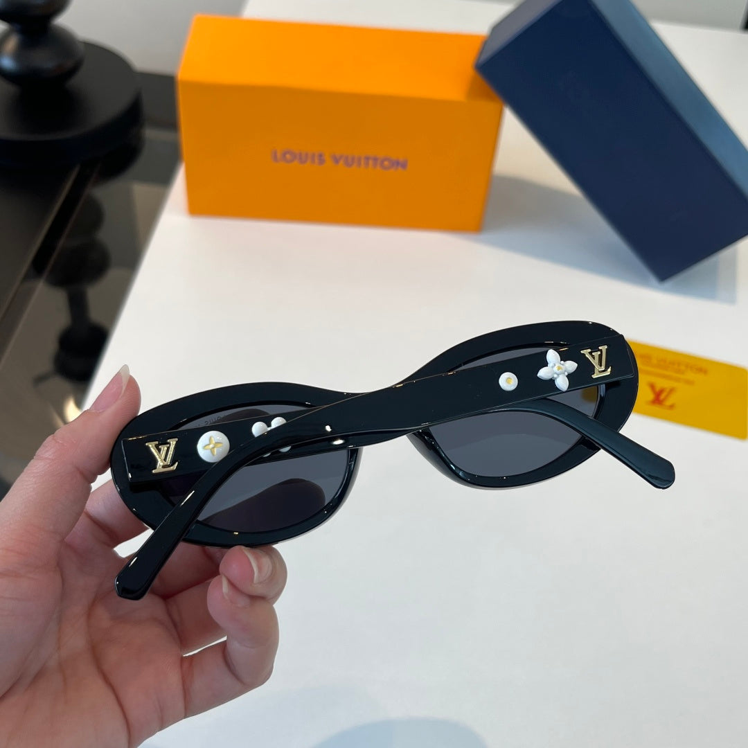 Louis Vuitton Fashion Black Lens Sunglasses for Men & Women - 414792 - detail image 9