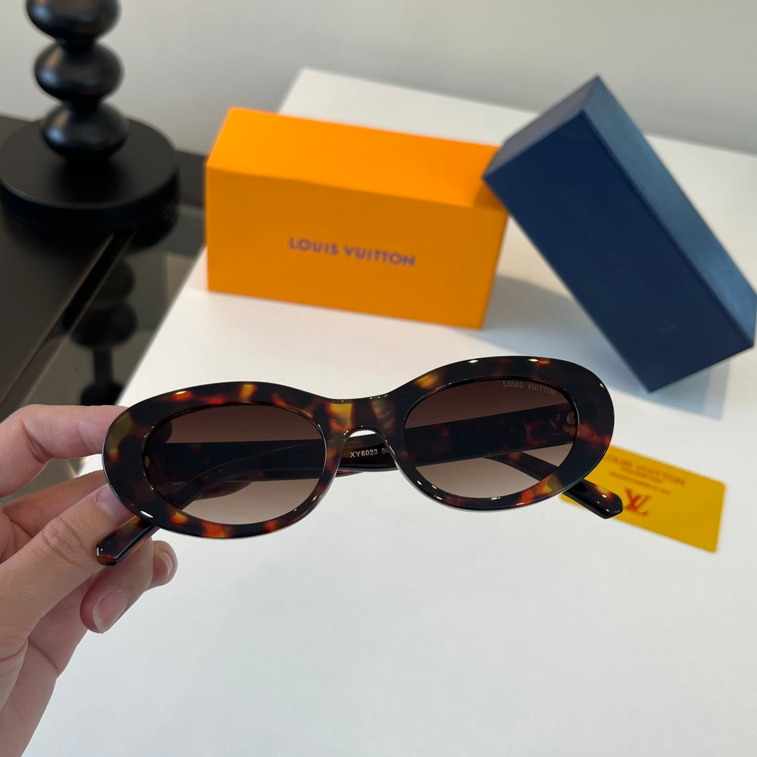 Louis Vuitton Fashion Black Lens Sunglasses for Men & Women - 414794 - detail image 5