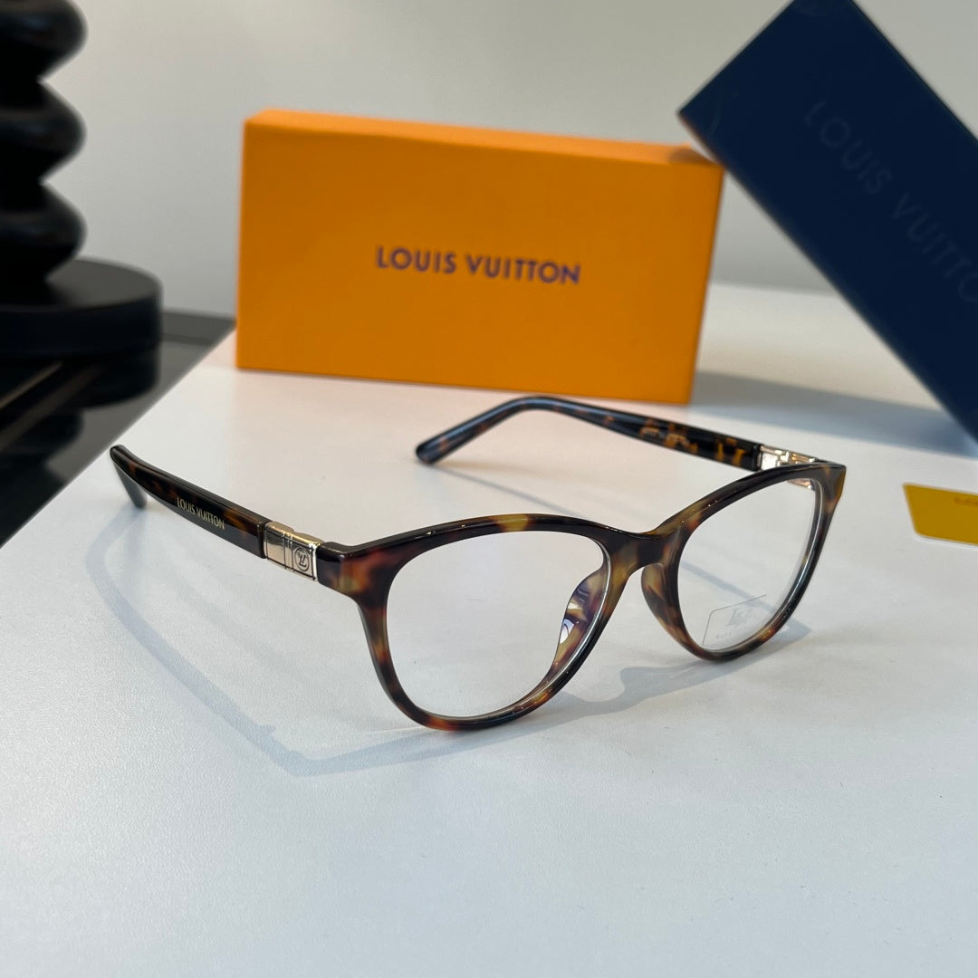 Louis Vuitton Fashion Silver Lens Sunglasses for Men & Women - 371425