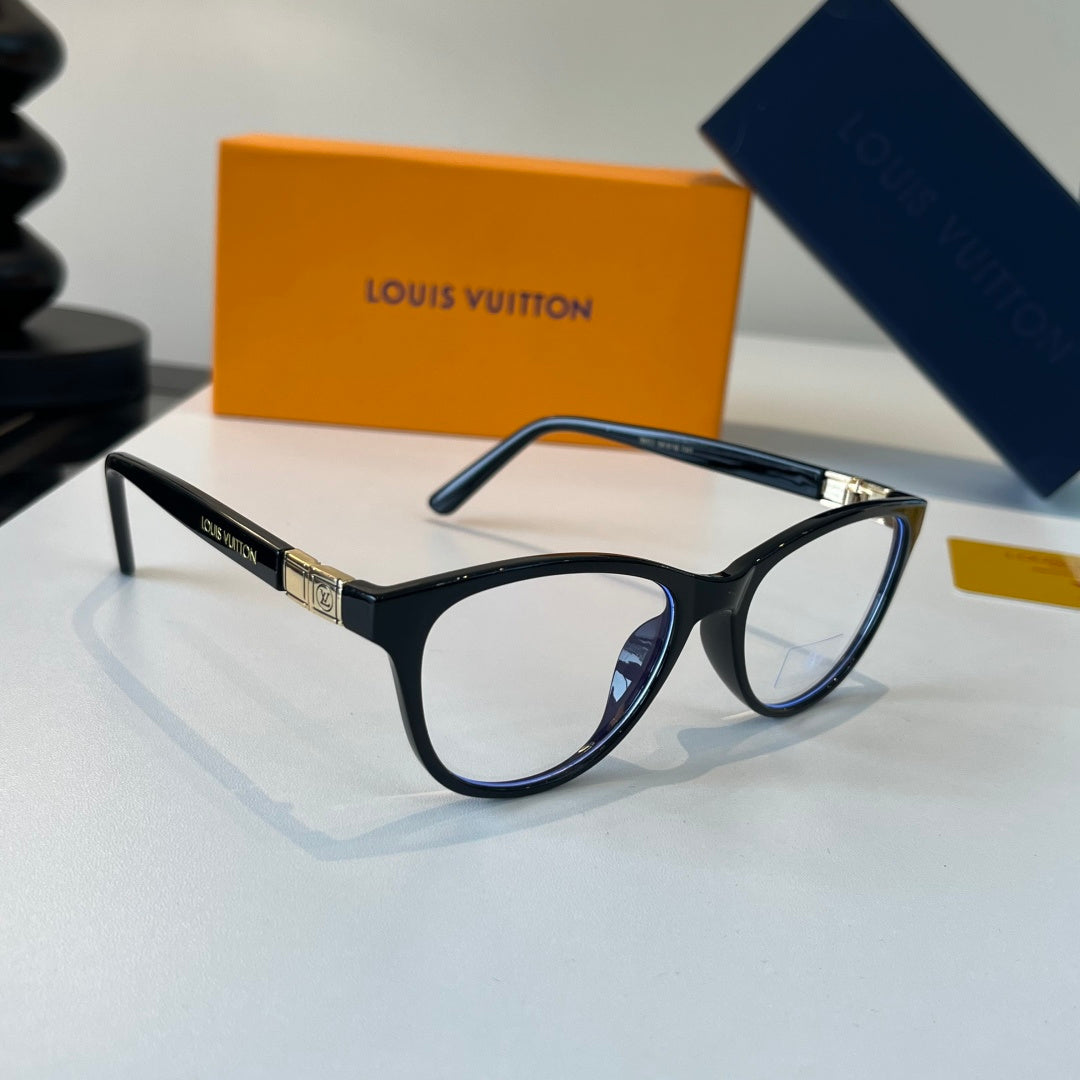 Louis Vuitton Fashion Silver Lens Sunglasses for Men & Women - 414797