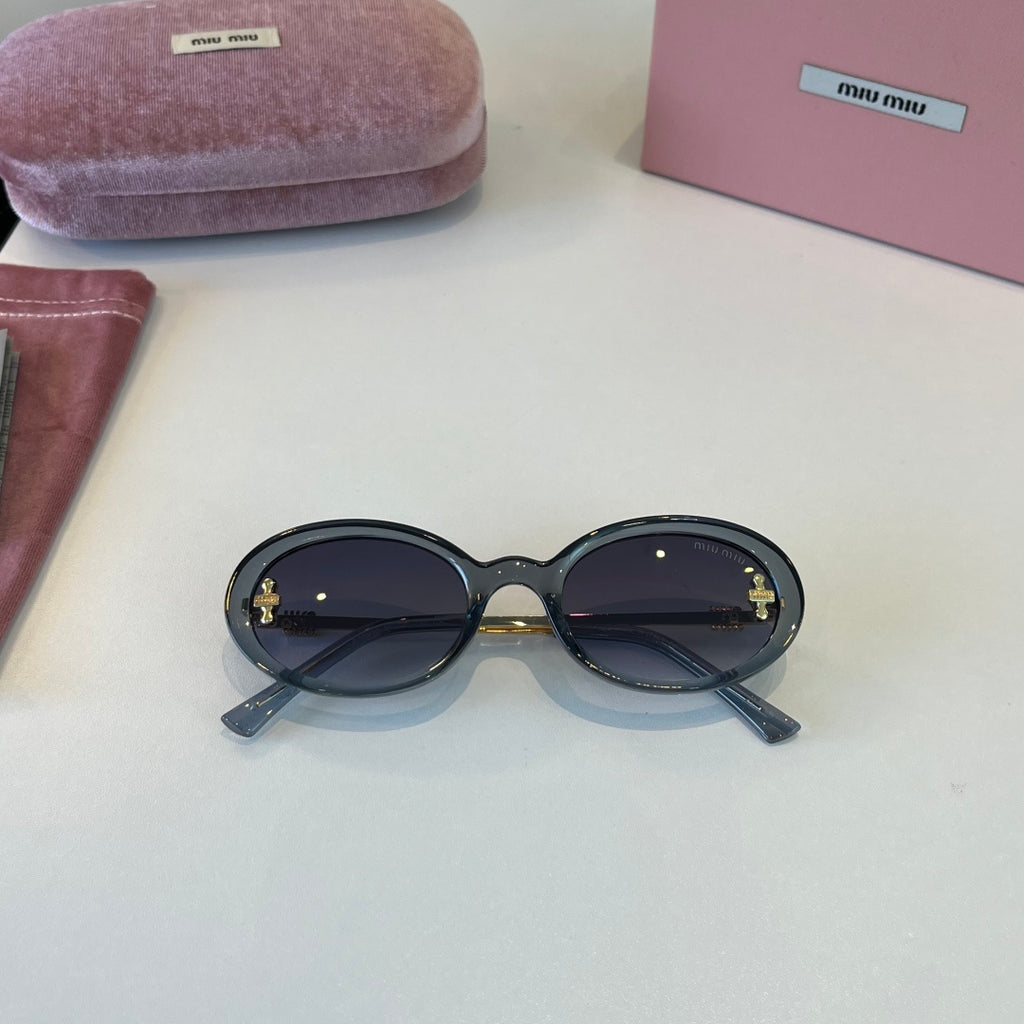 Miu Miu Fashion Silver Lens Sunglasses for Men & Women - 487596 - detail image 4