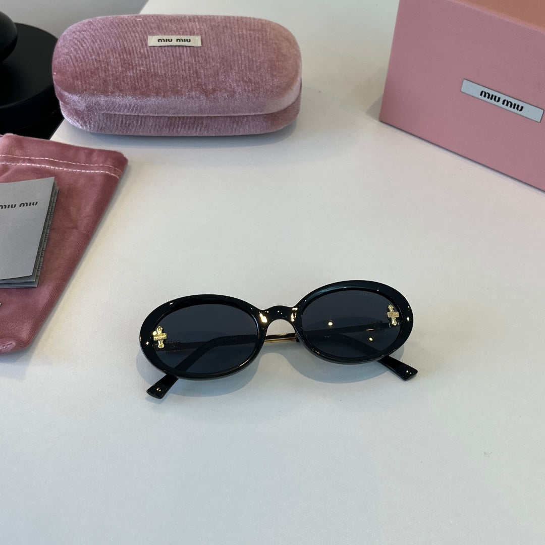 Miu Miu Fashion Silver Lens Sunglasses for Men & Women - 487600 - detail image 4