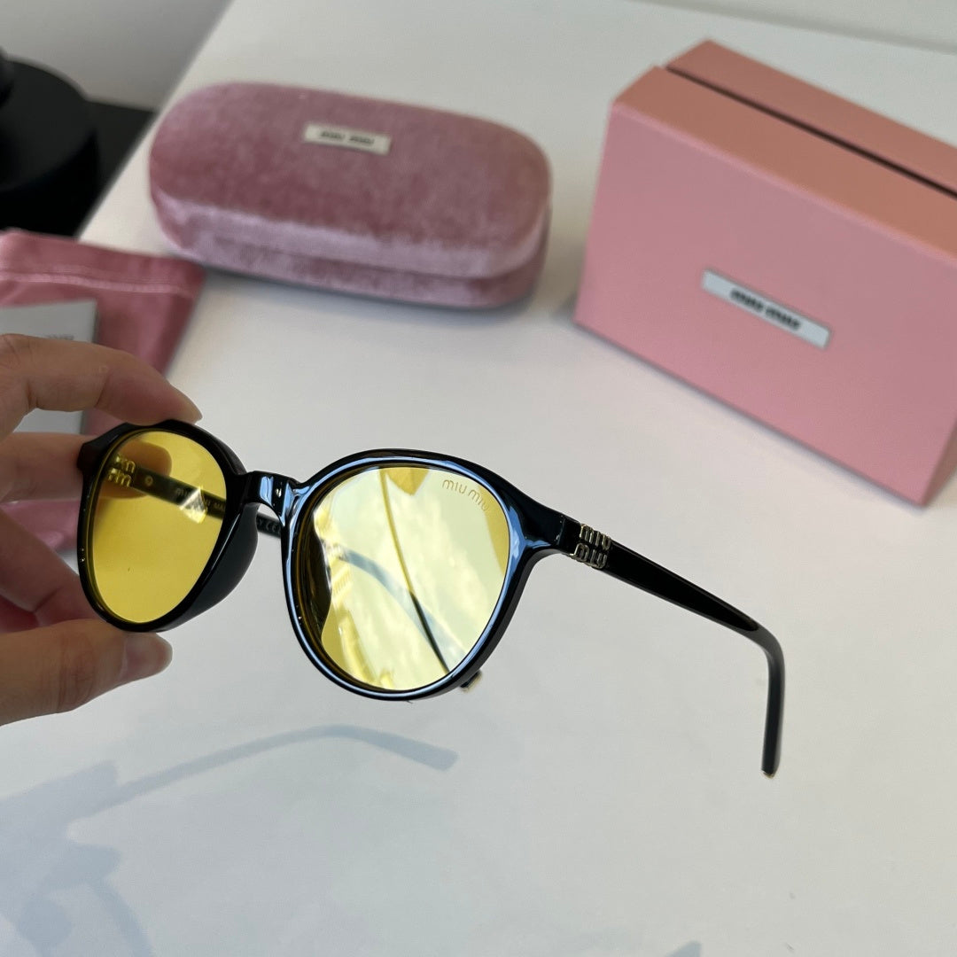 Miu Miu Fashion Gold Lens Sunglasses for Men & Women - 449804 - detail image 4