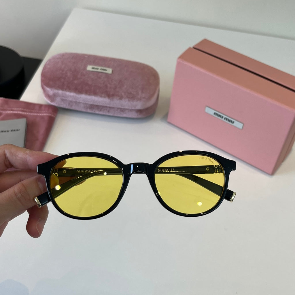 Miu Miu Fashion Gold Lens Sunglasses for Men & Women - 487609 - detail image 6
