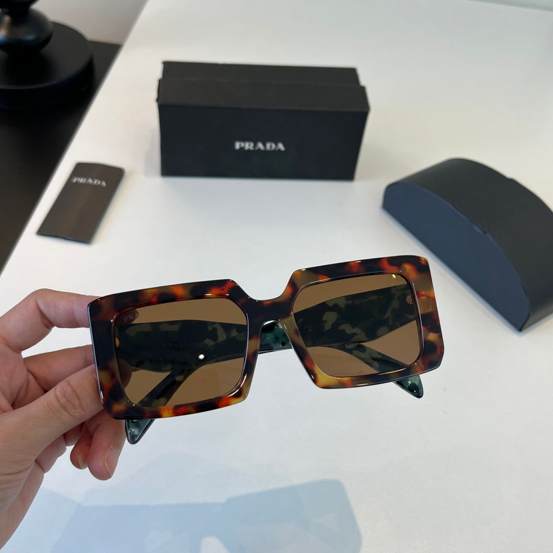 Prada Fashion Black Lens Sunglasses for Men & Women - 382621 - detail image 5