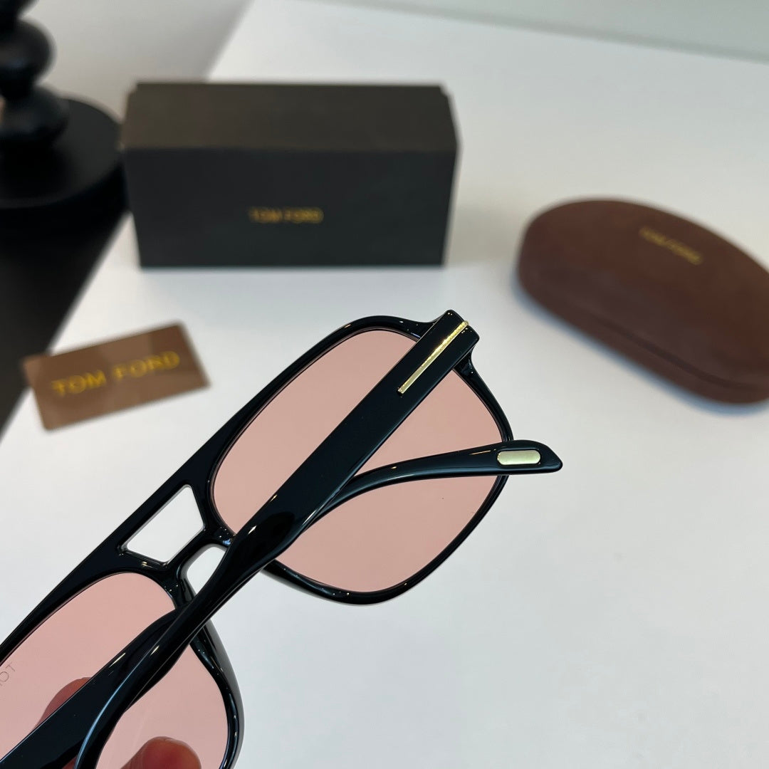 Tom Ford Fashion Red Lens Sunglasses for Men & Women - 449931 - detail image 7