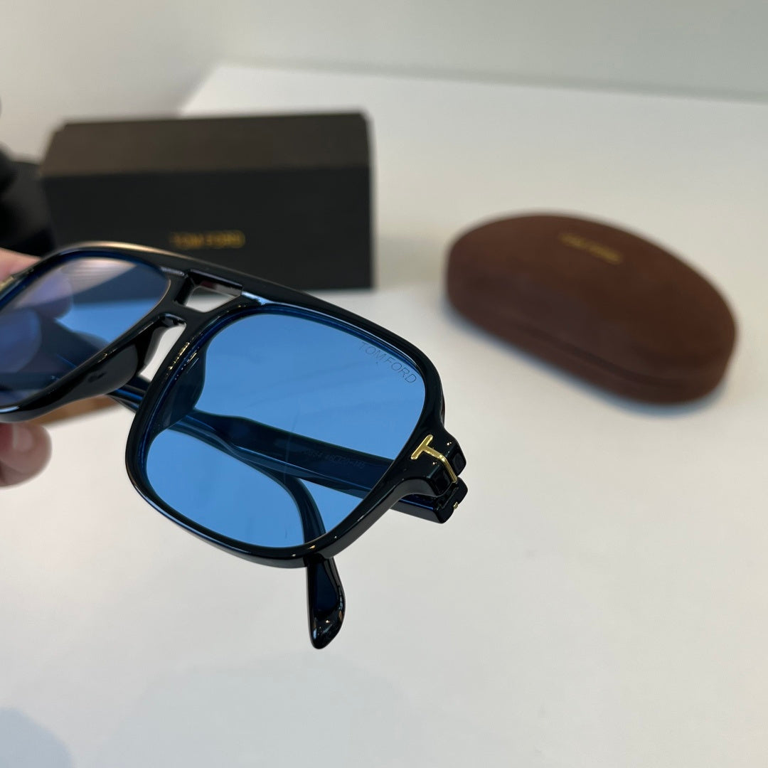 Tom Ford Fashion Blue Lens Sunglasses for Men & Women - 466325 - detail image 7