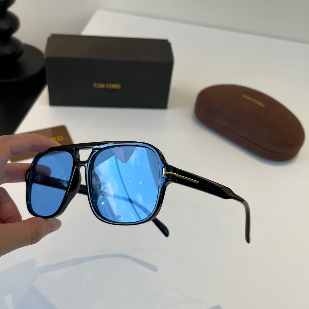 Tom Ford Fashion Blue Lens Sunglasses for Men & Women - 383090 - detail image 4