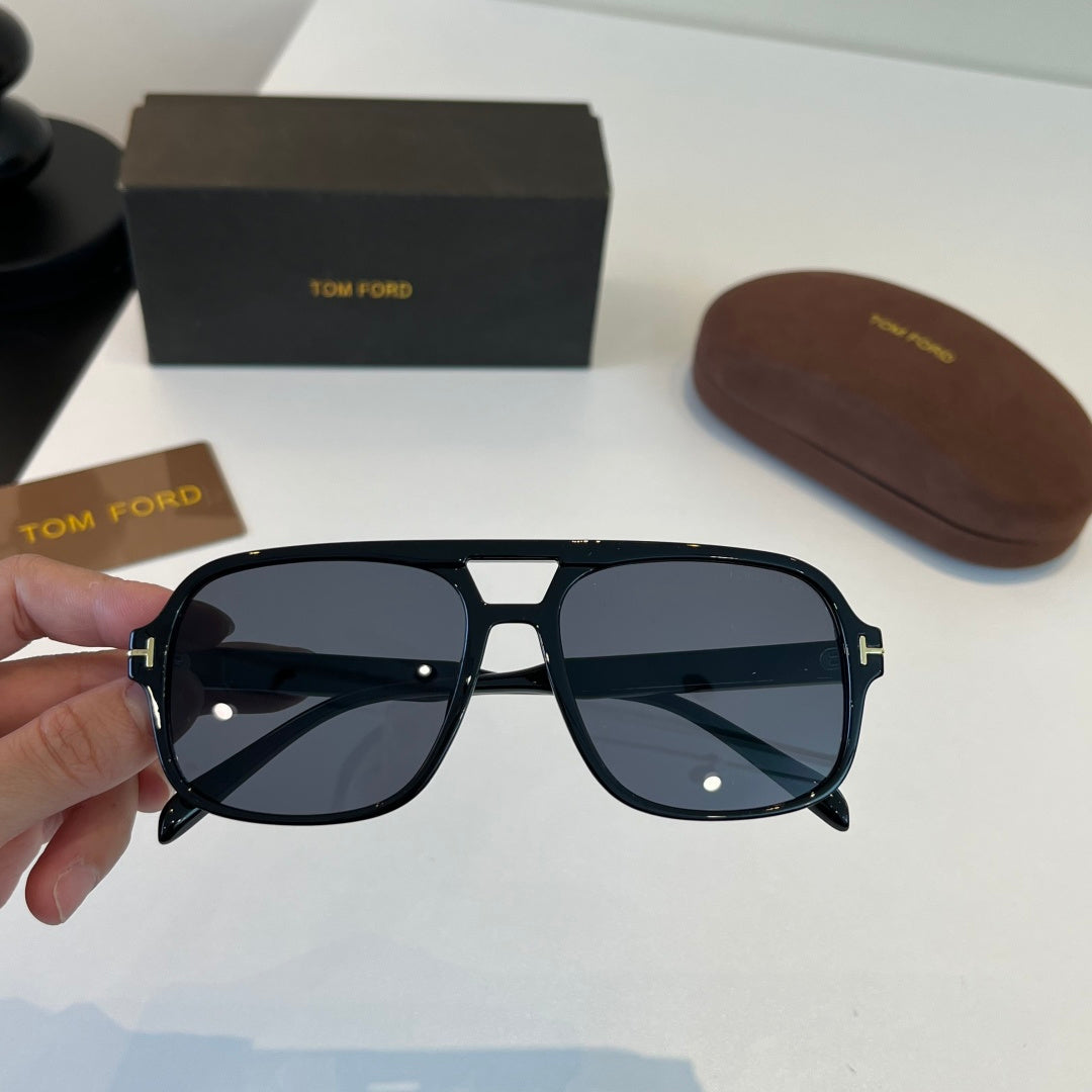 Tom Ford Fashion Black Lens Sunglasses for Men & Women - 466326 - detail image 5