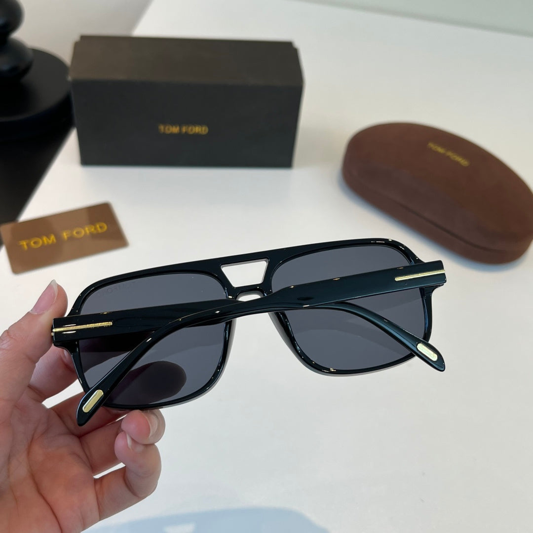 Tom Ford Fashion Black Lens Sunglasses for Men & Women - 466326 - detail image 8