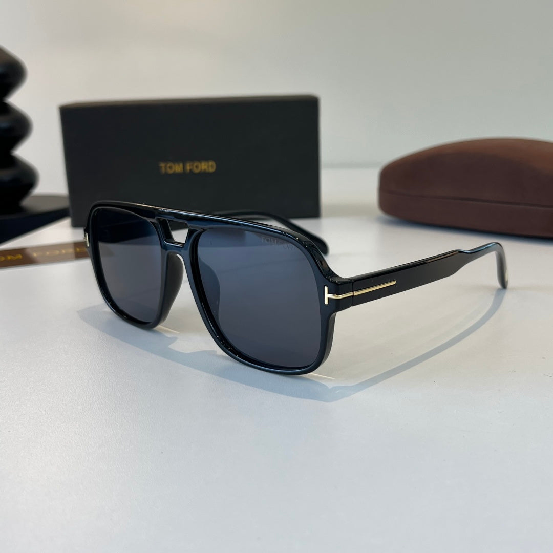 Tom Ford Fashion Black Lens Sunglasses for Men & Women - 466326 - detail image 3