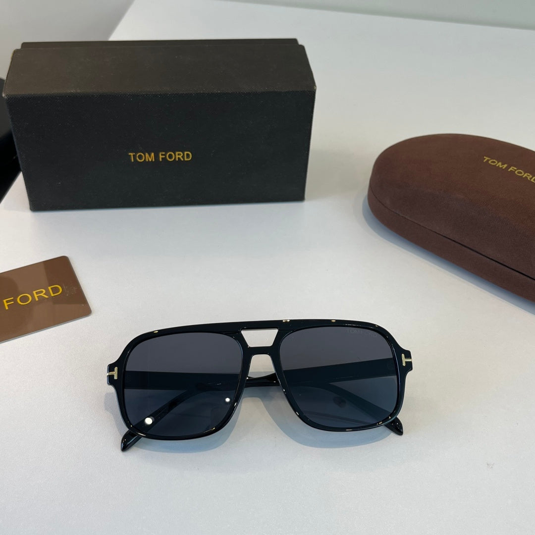 Tom Ford Fashion Black Lens Sunglasses for Men & Women - 466326 - detail image 4