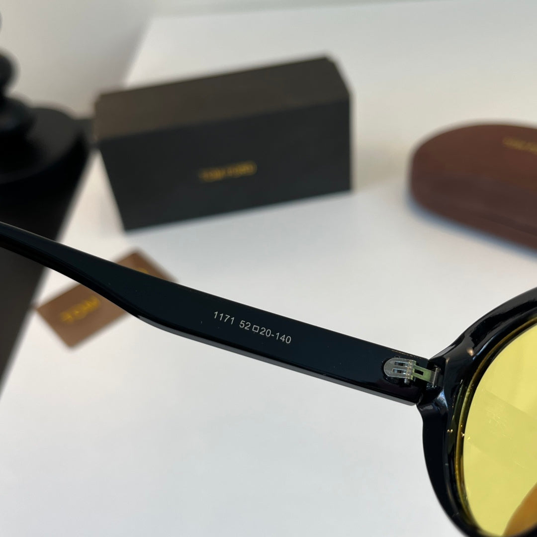 Tom Ford Fashion Brown Lens Sunglasses for Men & Women - 383093 - detail image 9