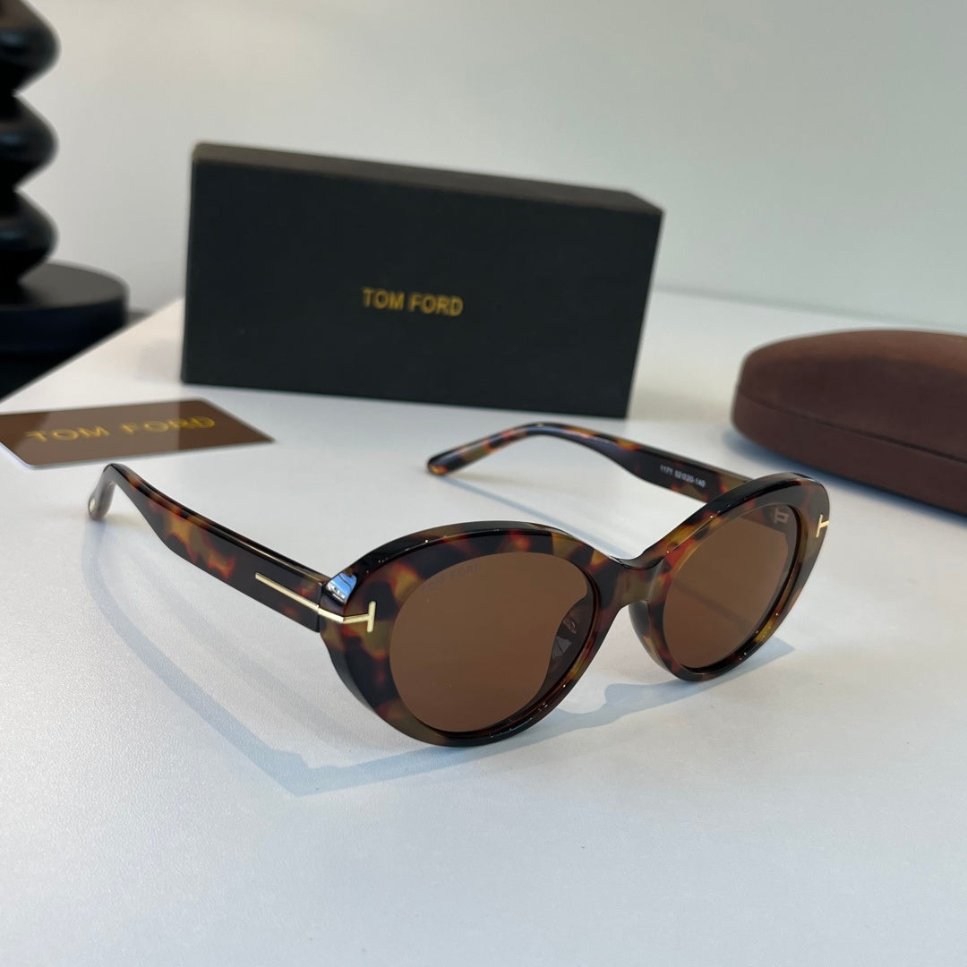 Tom Ford Fashion Black Lens Sunglasses for Men & Women - 466329