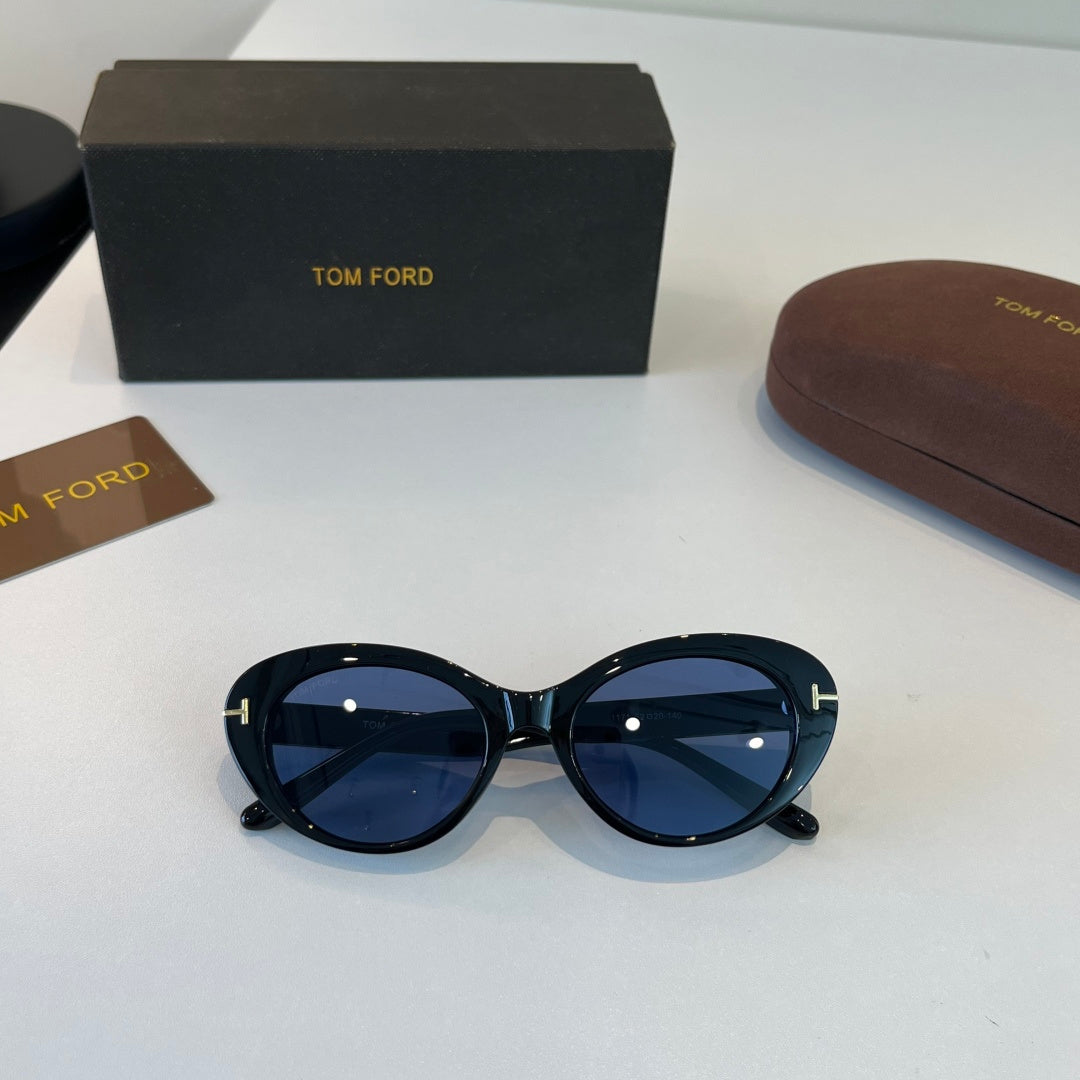 Tom Ford Fashion Blue Lens Sunglasses for Men & Women - 466330 - detail image 4