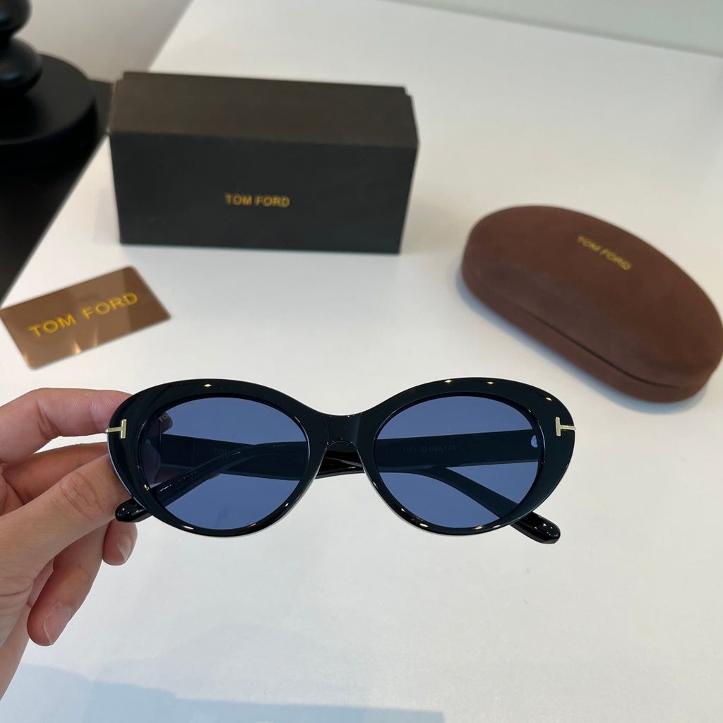 Tom Ford Fashion Blue Lens Sunglasses for Men & Women - 449923 - detail image 5