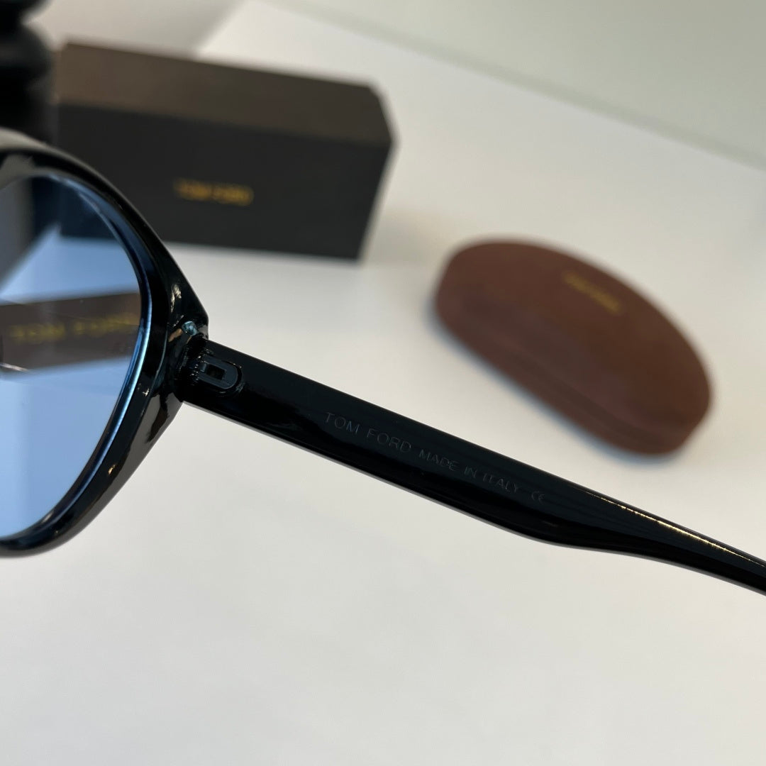 Tom Ford Fashion Blue Lens Sunglasses for Men & Women - 383097 - detail image 10