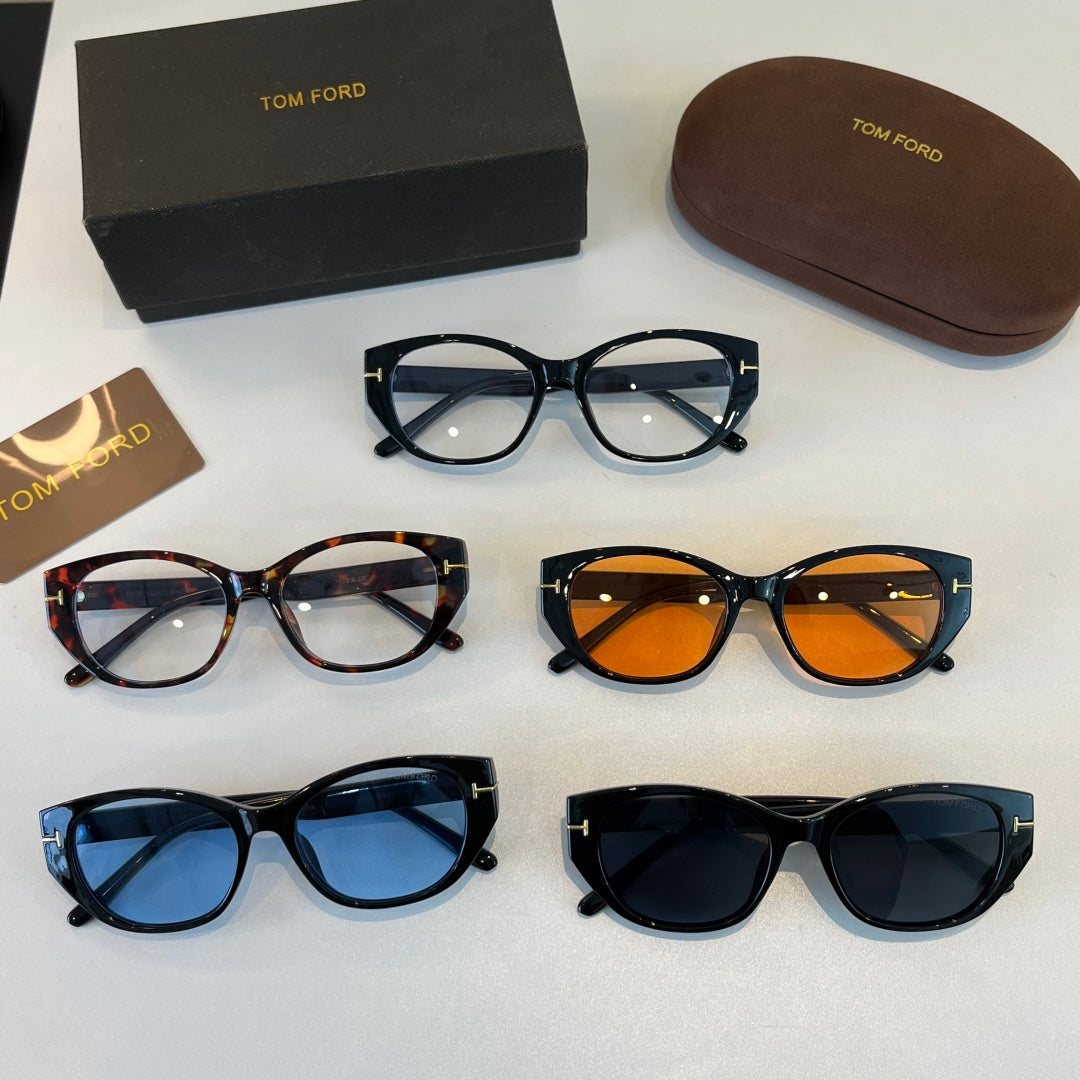 Tom Ford Fashion Blue Lens Sunglasses for Men & Women - 466315 - detail image 11
