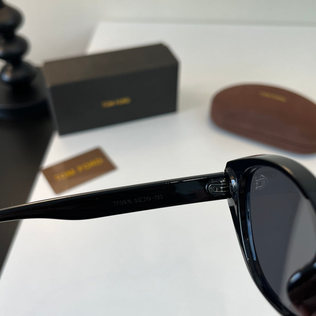 Tom Ford Fashion Black Lens Sunglasses for Men & Women - 432864 - detail image 9