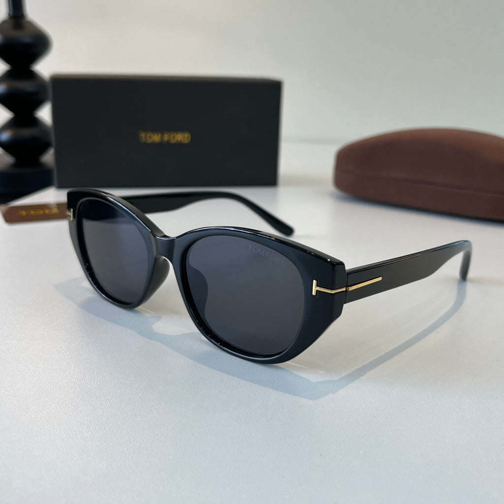 Tom Ford Fashion Black Lens Sunglasses for Men & Women - 466316 - detail image 3