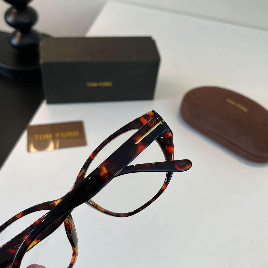 Tom Ford Fashion Silver Lens Sunglasses for Men & Women - 466318 - detail image 8