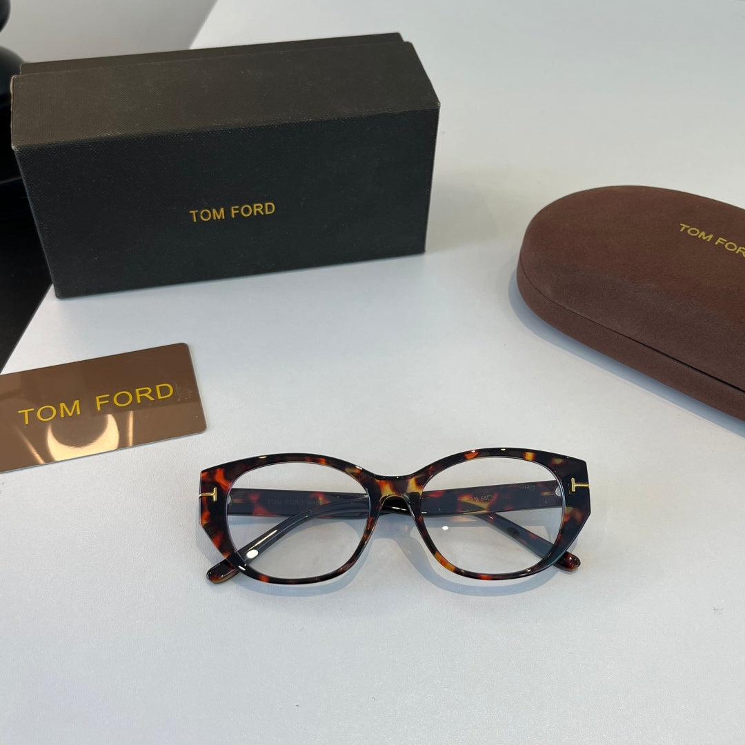 Tom Ford Fashion Silver Lens Sunglasses for Men & Women - 449928 - detail image 5