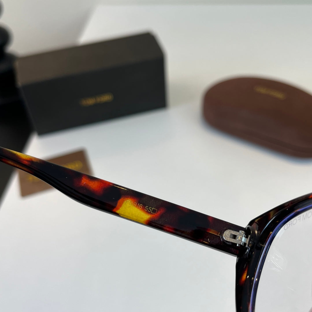 Tom Ford Fashion Silver Lens Sunglasses for Men & Women - 466318 - detail image 10
