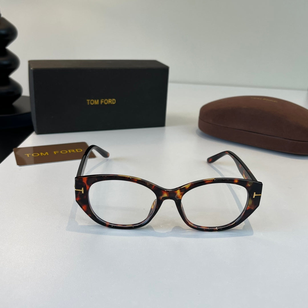 Tom Ford Fashion Silver Lens Sunglasses for Men & Women - 466318 - detail image 2