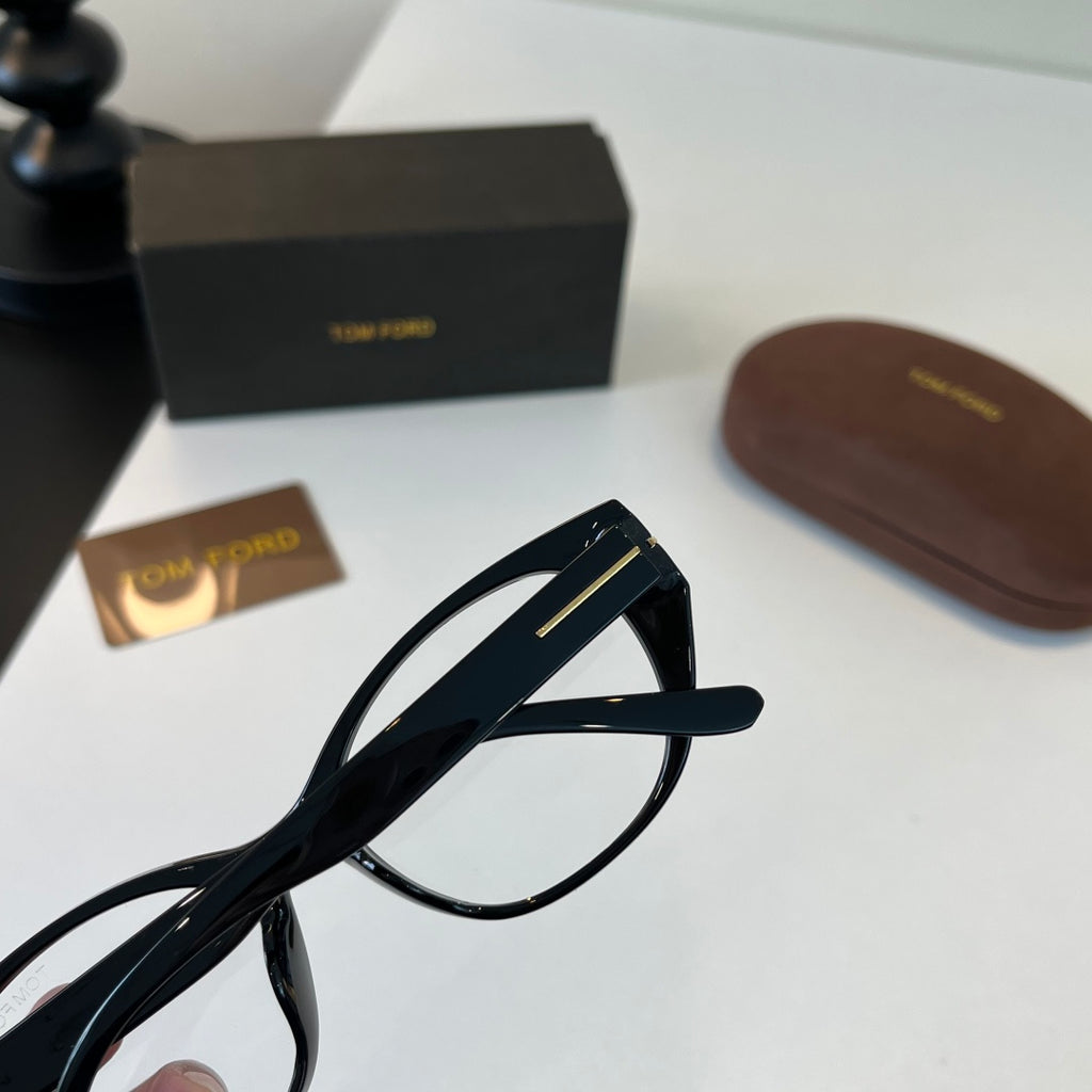 Tom Ford Fashion Silver Lens Sunglasses for Men & Women - 466319 - detail image 8