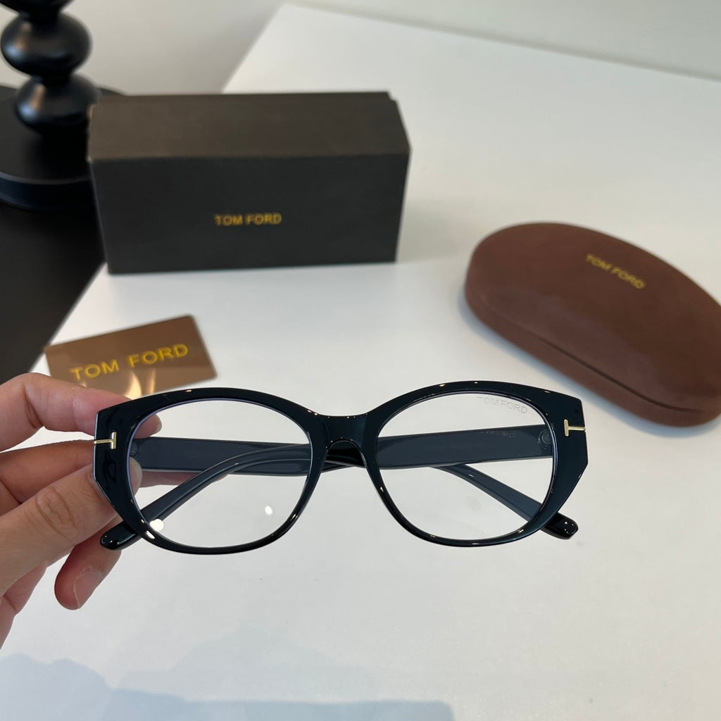 Tom Ford Fashion Silver Lens Sunglasses for Men & Women - 449929 - detail image 5