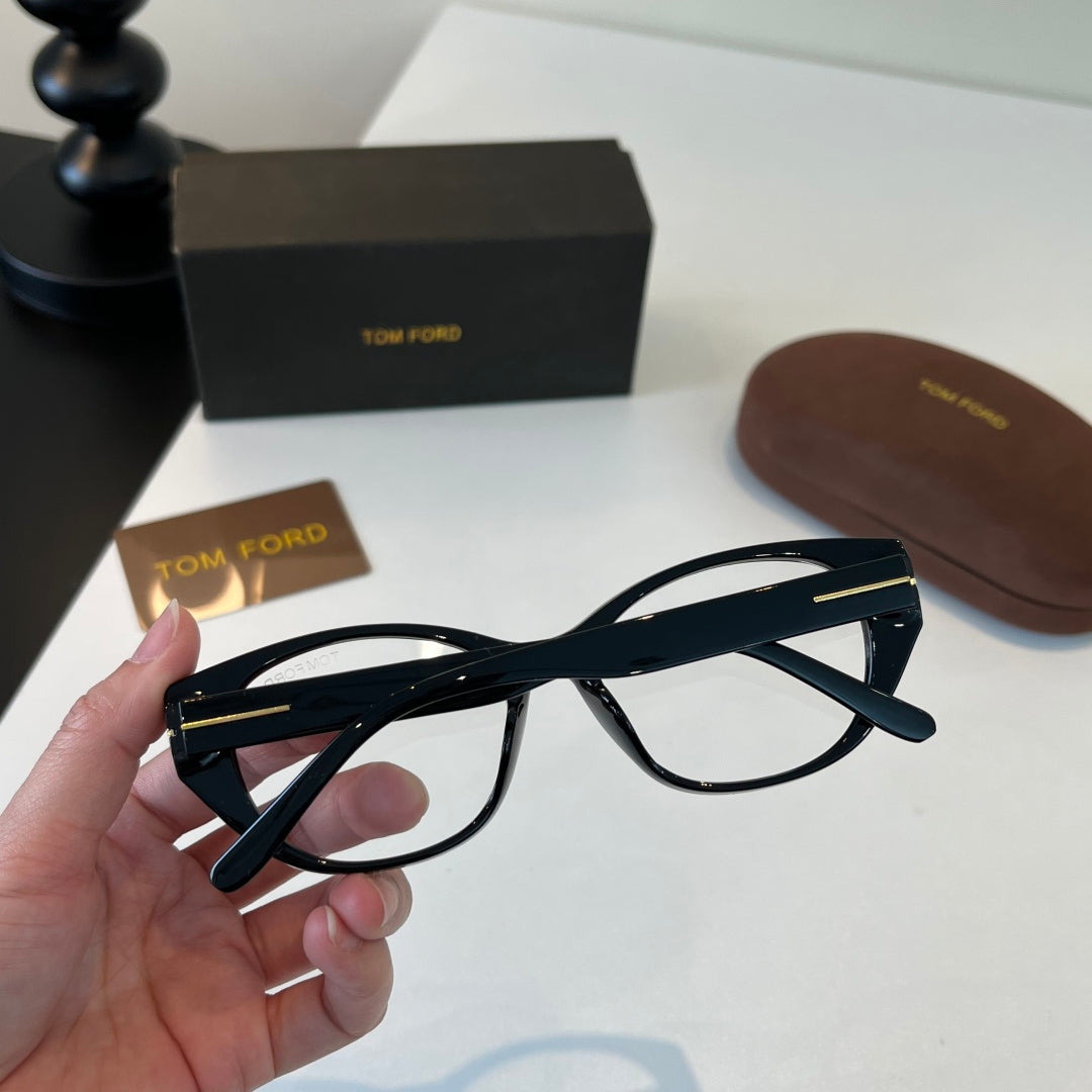 Tom Ford Fashion Silver Lens Sunglasses for Men & Women - 432867 - detail image 7