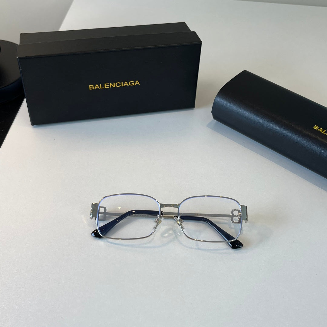 Balenciaga Rectangular Silver Lens Sunglasses for Men & Women - 466028 - detail image 4