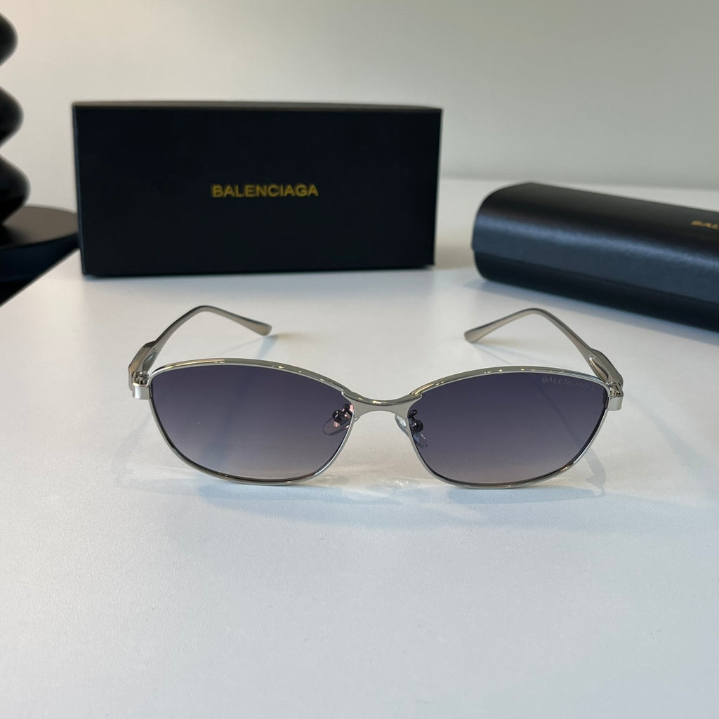Balenciaga Rectangular Silver Lens Sunglasses for Men & Women - 466030 - detail image 2