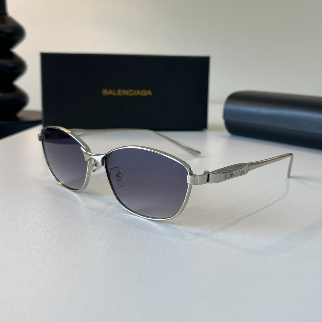 Balenciaga Rectangular Silver Lens Sunglasses for Men & Women - 466030 - detail image 3