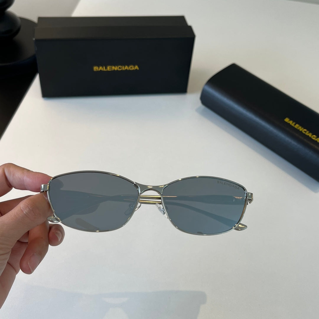Balenciaga Rectangular Silver Lens Sunglasses for Men & Women - 466033 - detail image 5