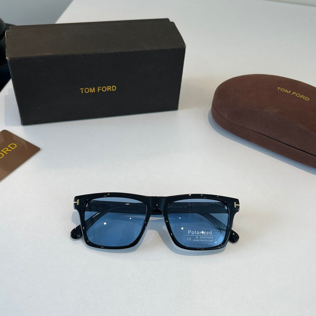Tom Ford Fashion Blue Lens Sunglasses for Men & Women - 466320 - detail image 4