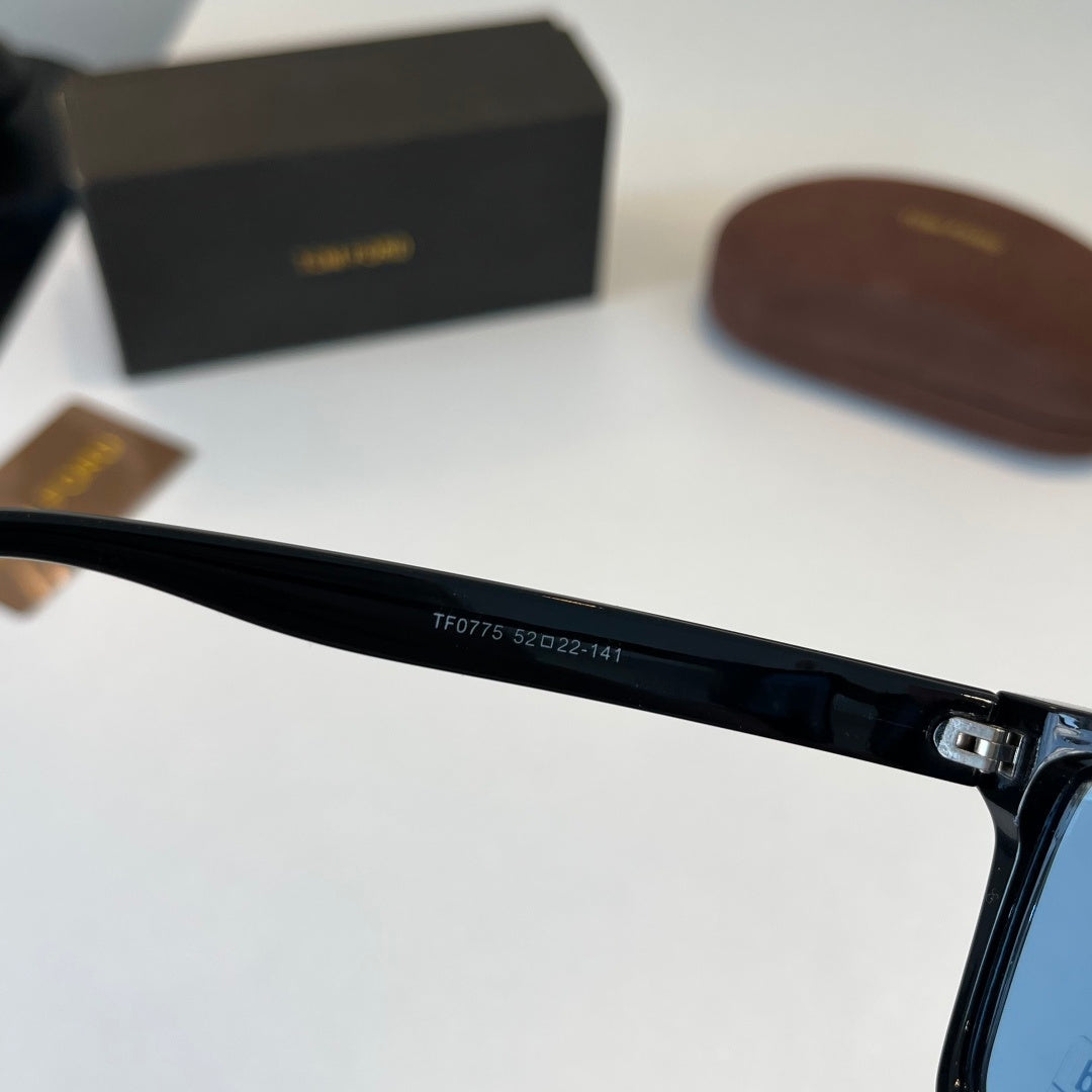 Tom Ford Fashion Blue Lens Sunglasses for Men & Women - 416415 - detail image 9