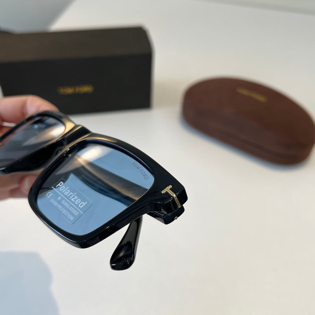 Tom Ford Fashion Blue Lens Sunglasses for Men & Women - 466320 - detail image 6