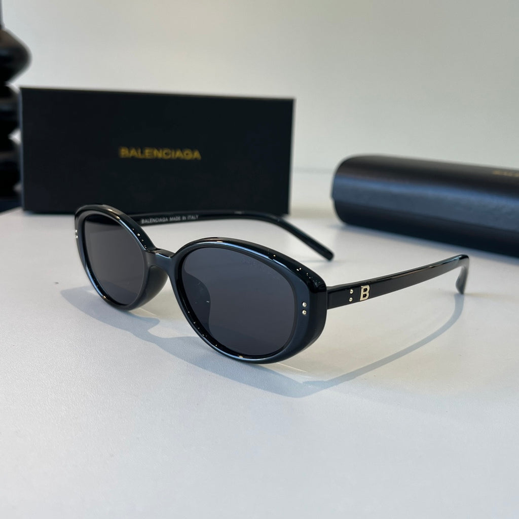 Balenciaga Rectangular Silver Lens Sunglasses for Men & Women - 382907 - detail image 3