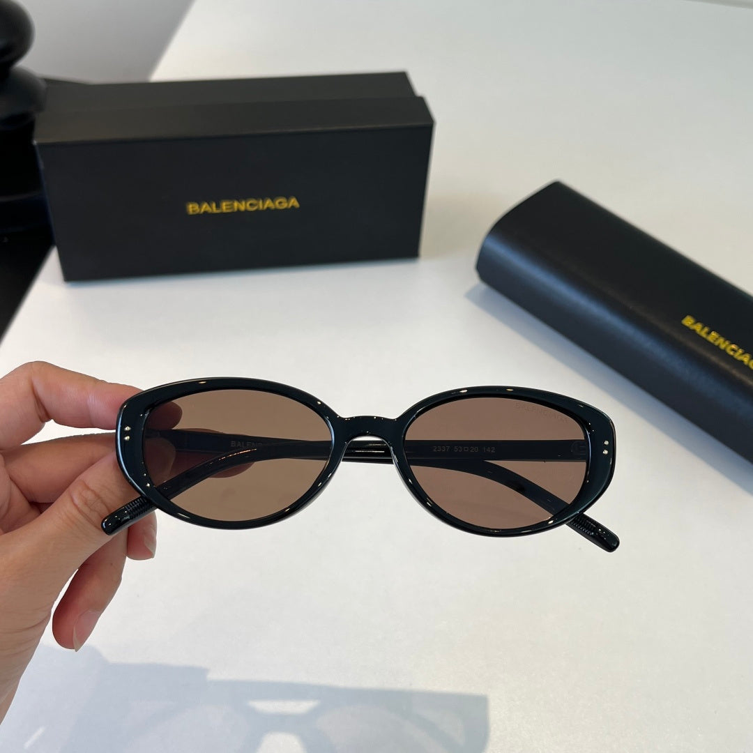 Balenciaga Rectangular Silver Lens Sunglasses for Men & Women - 382908 - detail image 5
