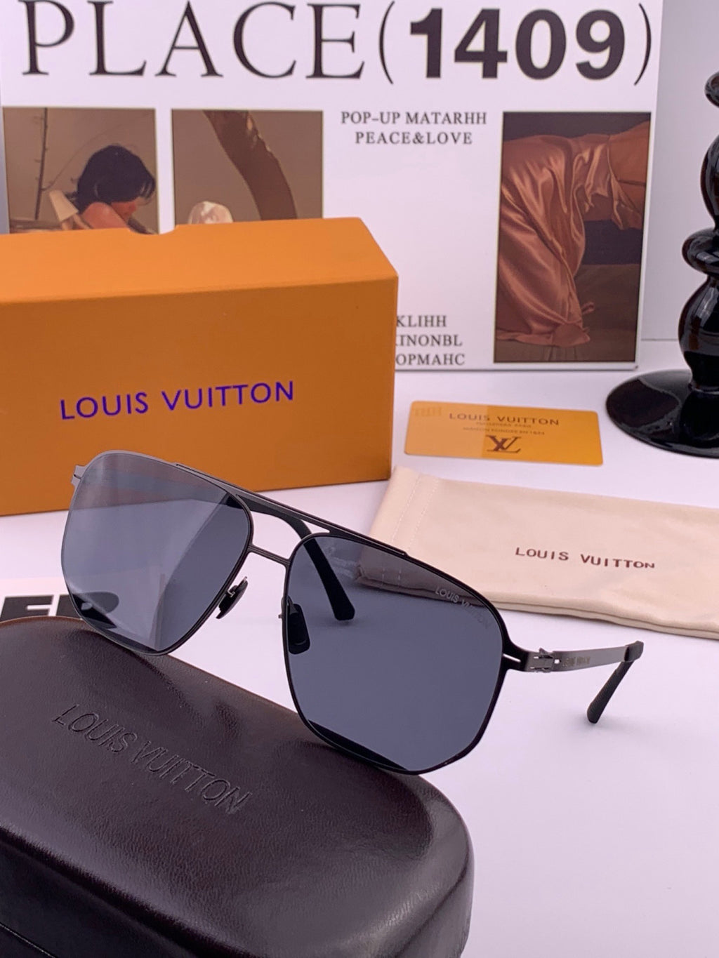 Louis Vuitton L2736 Fashion Gold Lens Sunglasses for Men & Women - 357687 - detail image 4
