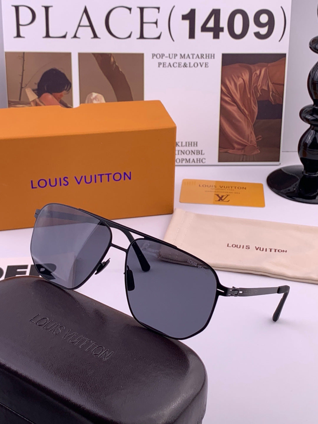 Louis Vuitton L2736 Fashion Gold Lens Sunglasses for Men & Women - 357687 - detail image 3