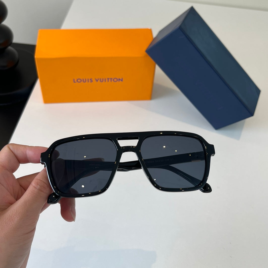 Louis Vuitton Fashion Black Lens Sunglasses for Men & Women - 414764 - detail image 5