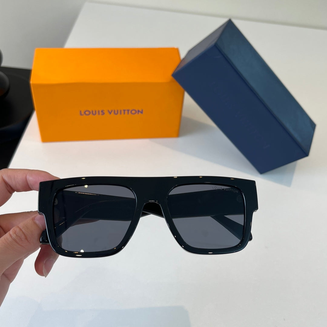 Louis Vuitton Fashion Black Lens Sunglasses for Men & Women - 414771 - detail image 5