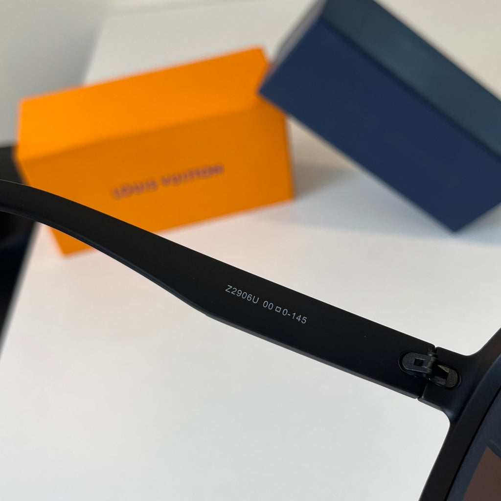 Louis Vuitton Fashion Black Lens Sunglasses for Men & Women - 414772 - detail image 9